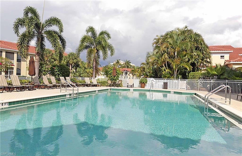 500 L'ambiance Cir, Unit 5-104, Naples, FL 34108 Photo