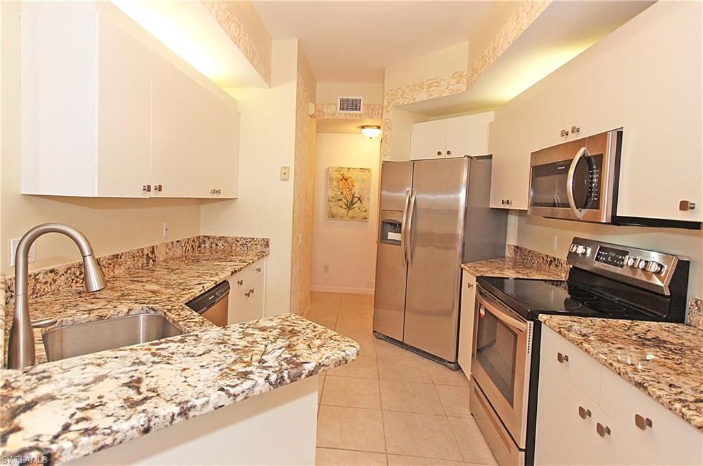 500 L'ambiance Cir, Unit 5-104, Naples, FL 34108 Photo