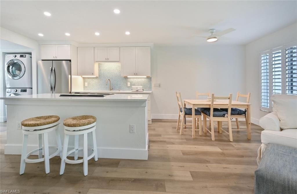 250 7th Ave S, Unit 202, Naples, FL 34102 Photo