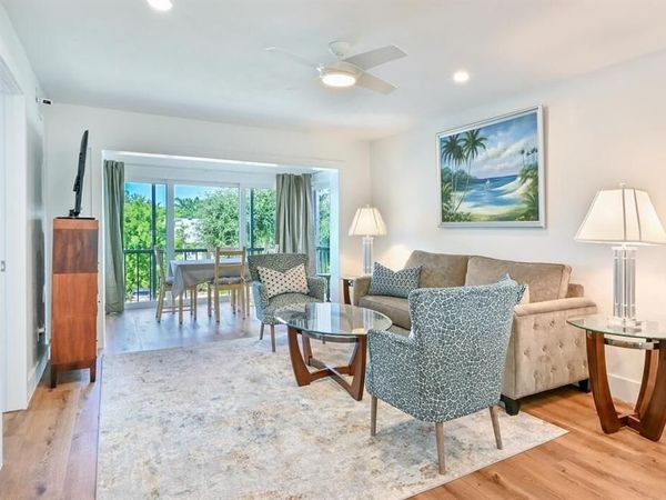 250 7th AVE S, Unit 301, NAPLES, FL 34102