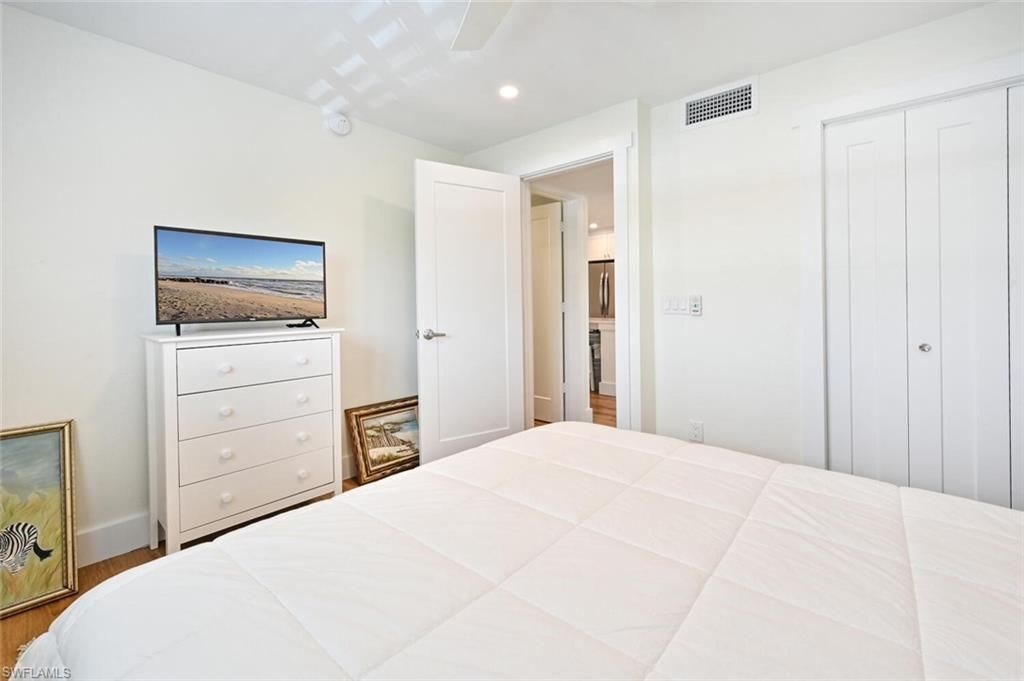 250 7th Ave S, Unit 301, Naples, FL 34102 Photo