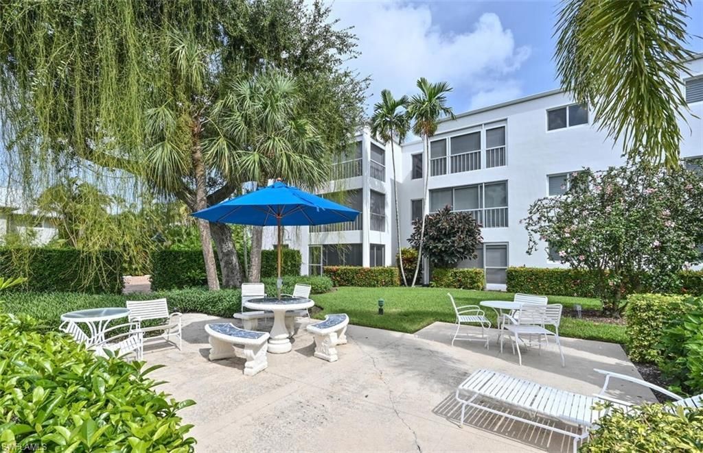 250 7th Ave S, Unit 301, Naples, FL 34102 Photo