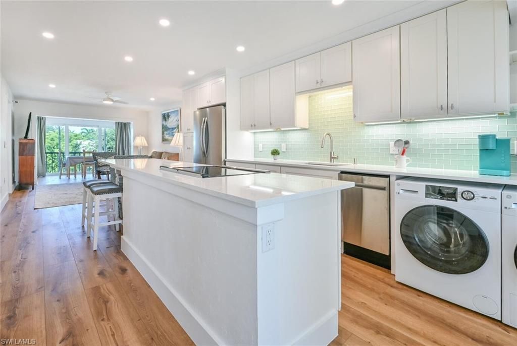 250 7th Ave S, Unit 301, Naples, FL 34102 Photo
