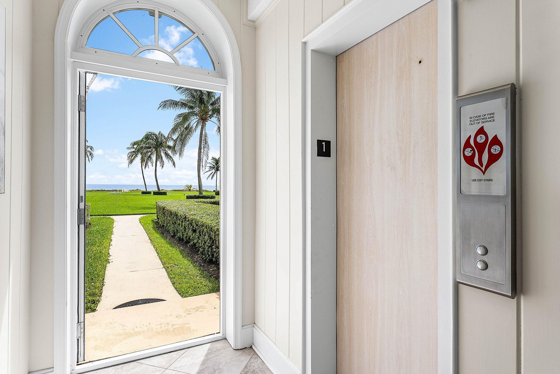 2103 S Ocean Boulevard, Unit 4-B, Delray Beach, FL 33483 Photo