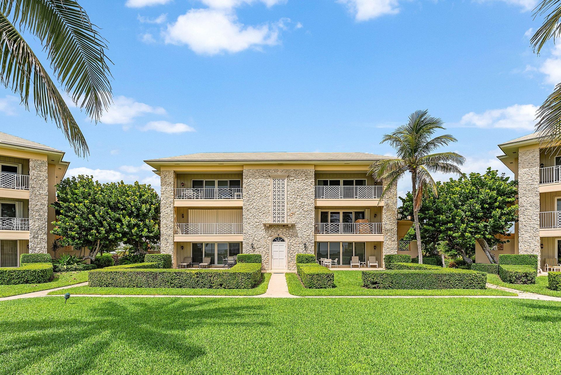 2103 S Ocean Boulevard, Unit 4-B, Delray Beach, FL 33483 Photo