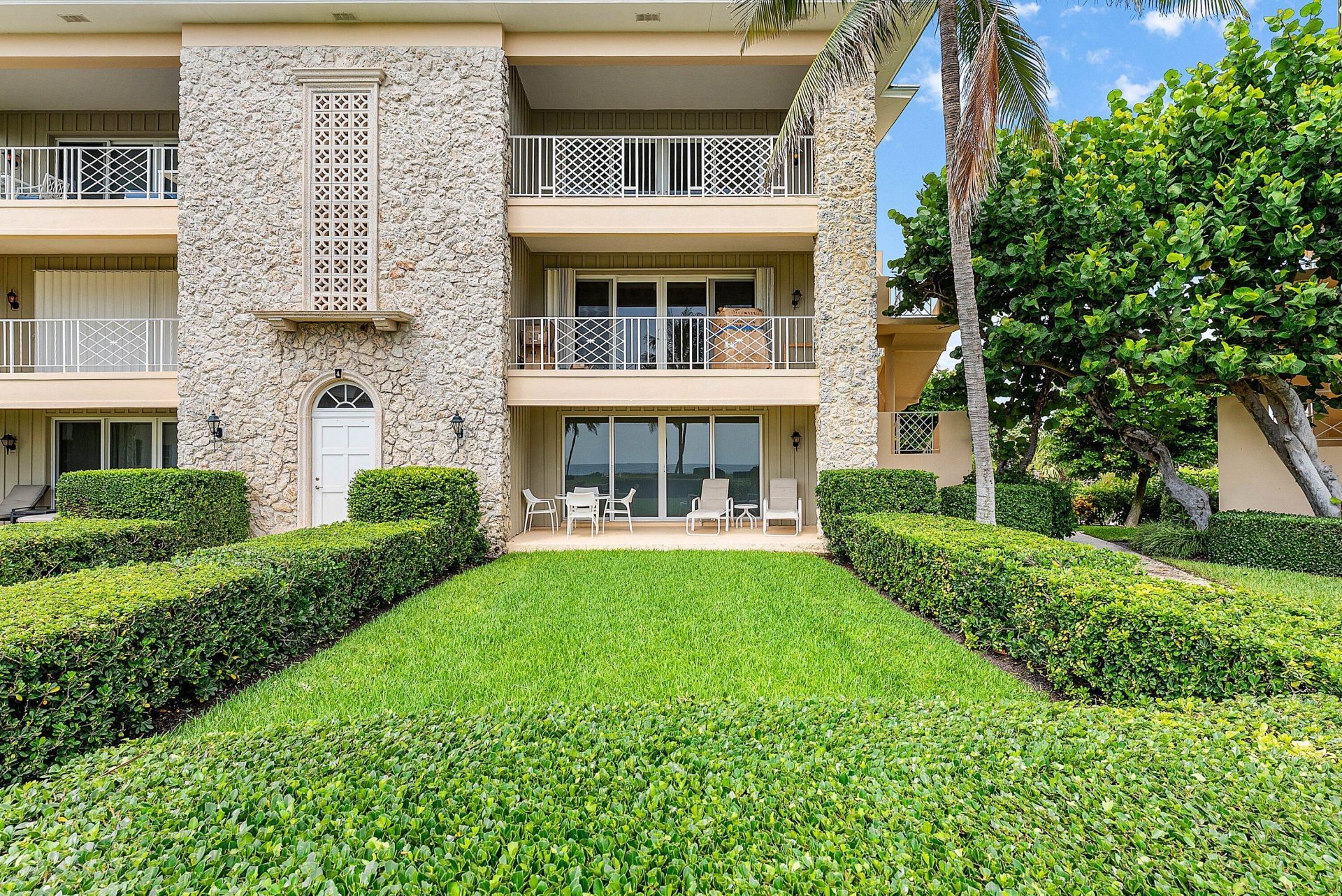 2103 S Ocean Boulevard, Unit 4-B, Delray Beach, FL 33483 Photo