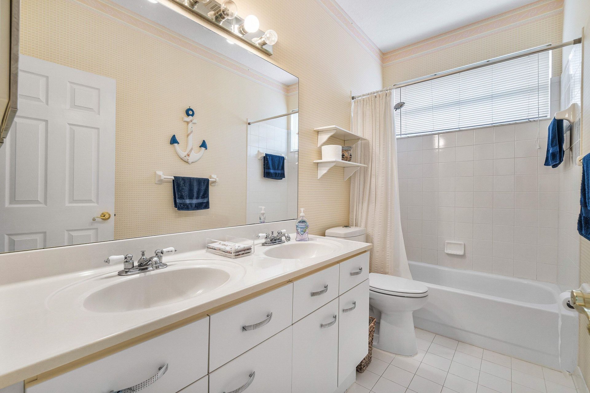 9043 Cypress Hollow Drive, Palm Beach Gardens, FL 33418 Photo