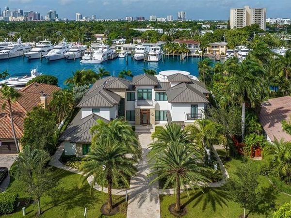 797 Middle River Dr, Fort Lauderdale, FL 33304