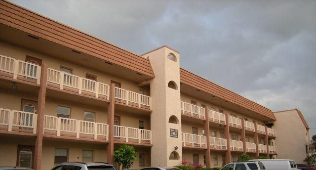 9380 Sunrise Lakes Boulevard, Unit 206, Sunrise, FL 33322 Photo