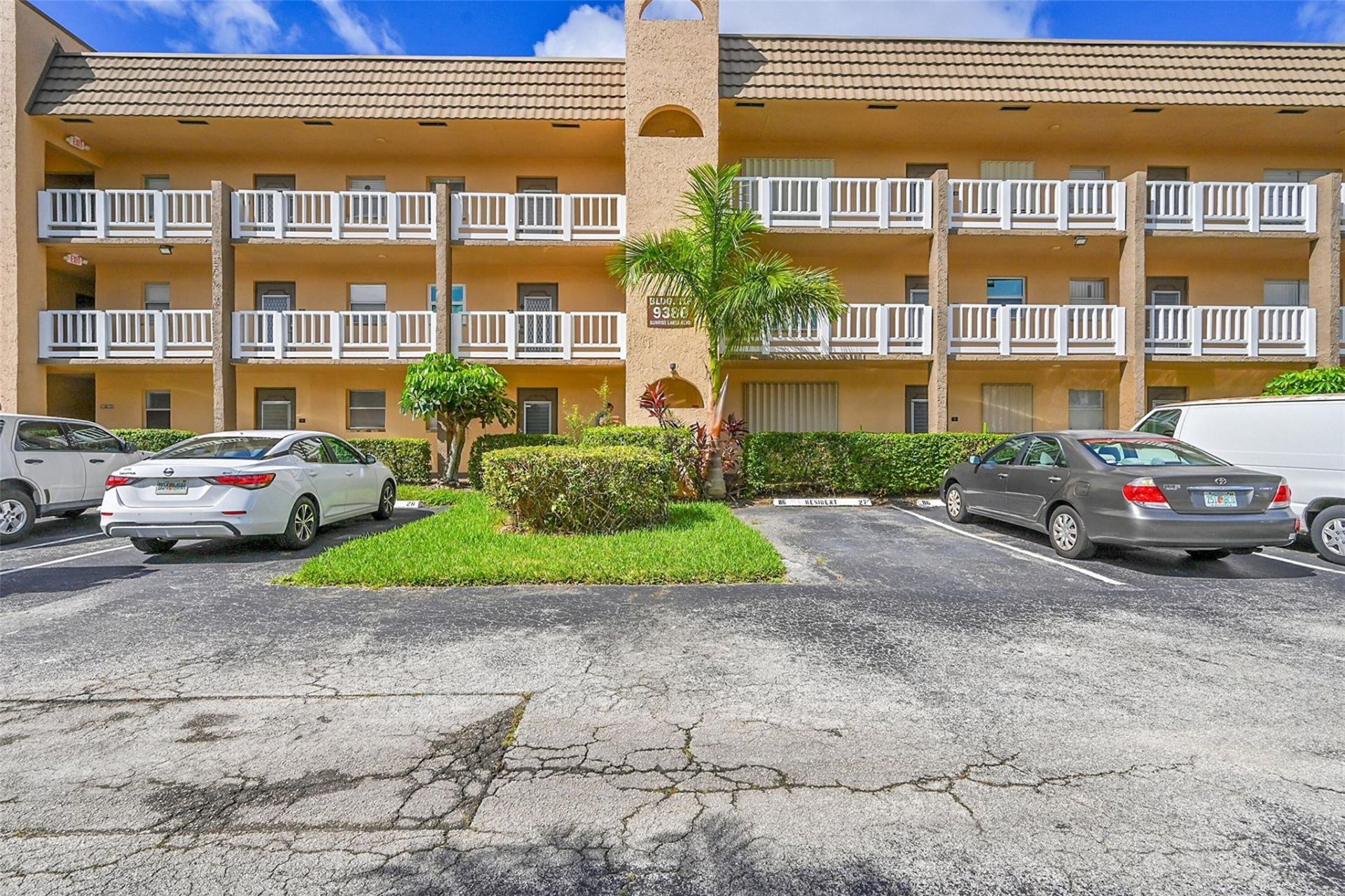 9380 Sunrise Lakes Boulevard, Unit 206, Sunrise, FL 33322 Photo