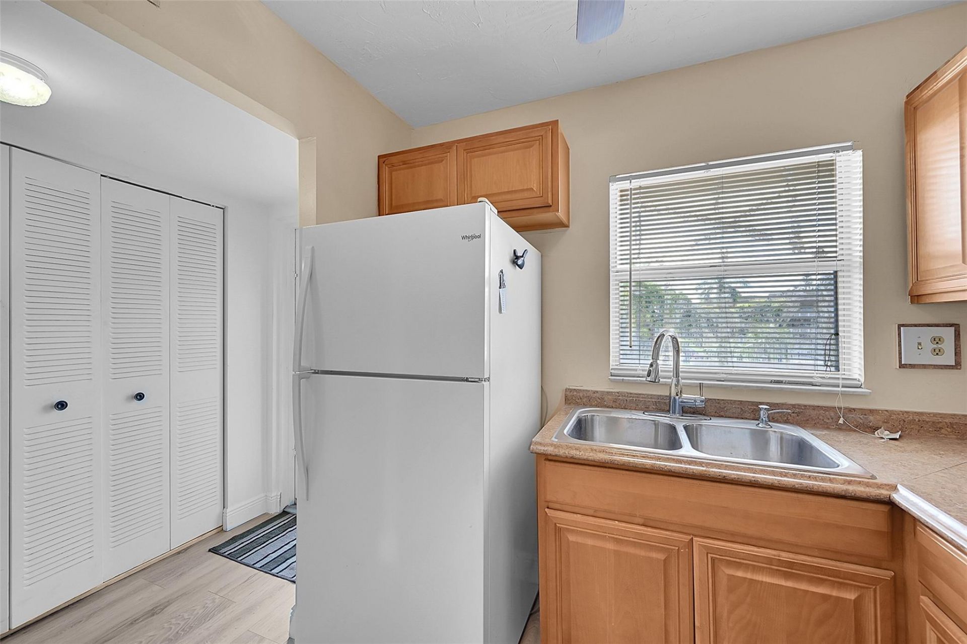 9380 Sunrise Lakes Boulevard, Unit 206, Sunrise, FL 33322 Photo