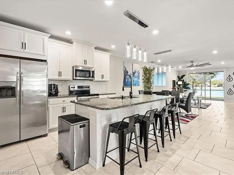 14672 Edgewater Cir, Naples, FL 34114 Photo