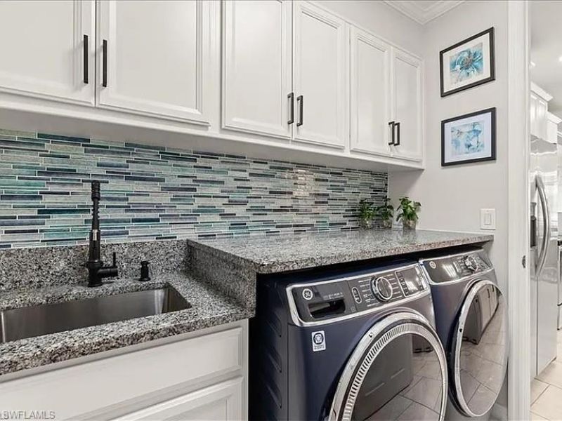 14672 Edgewater Cir, Naples, FL 34114 Photo
