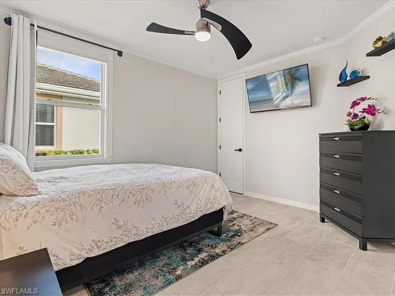 14672 Edgewater Cir, Naples, FL 34114 Photo
