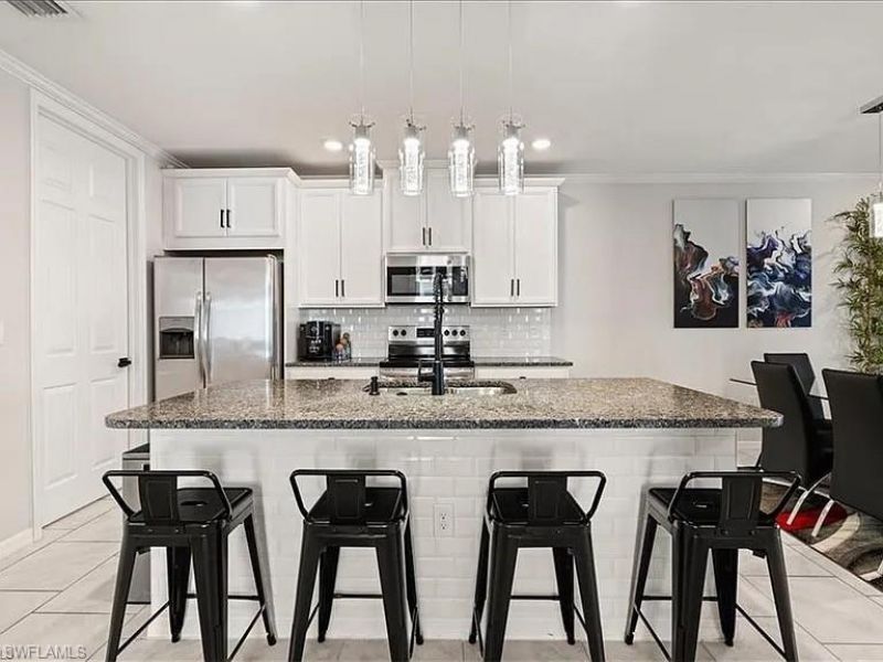 14672 Edgewater Cir, Naples, FL 34114 Photo