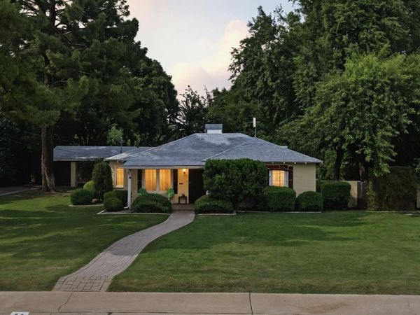 22 E 15TH Street E, Tempe, AZ 85281