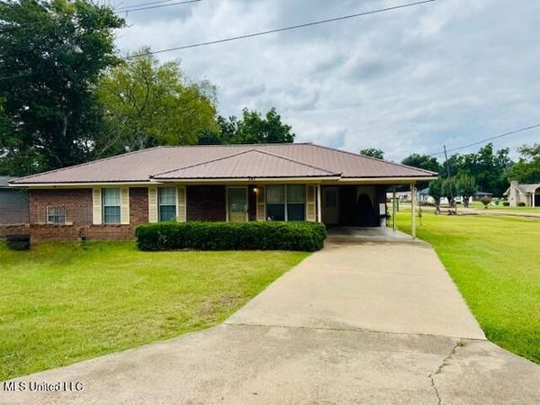 203 Sgt Kevin Gatson Avenue, Durant, MS 39063