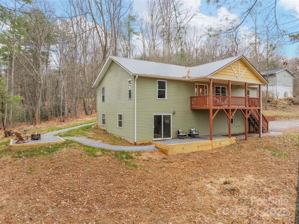 11 Tahchee Trail, Fletcher, NC 28732