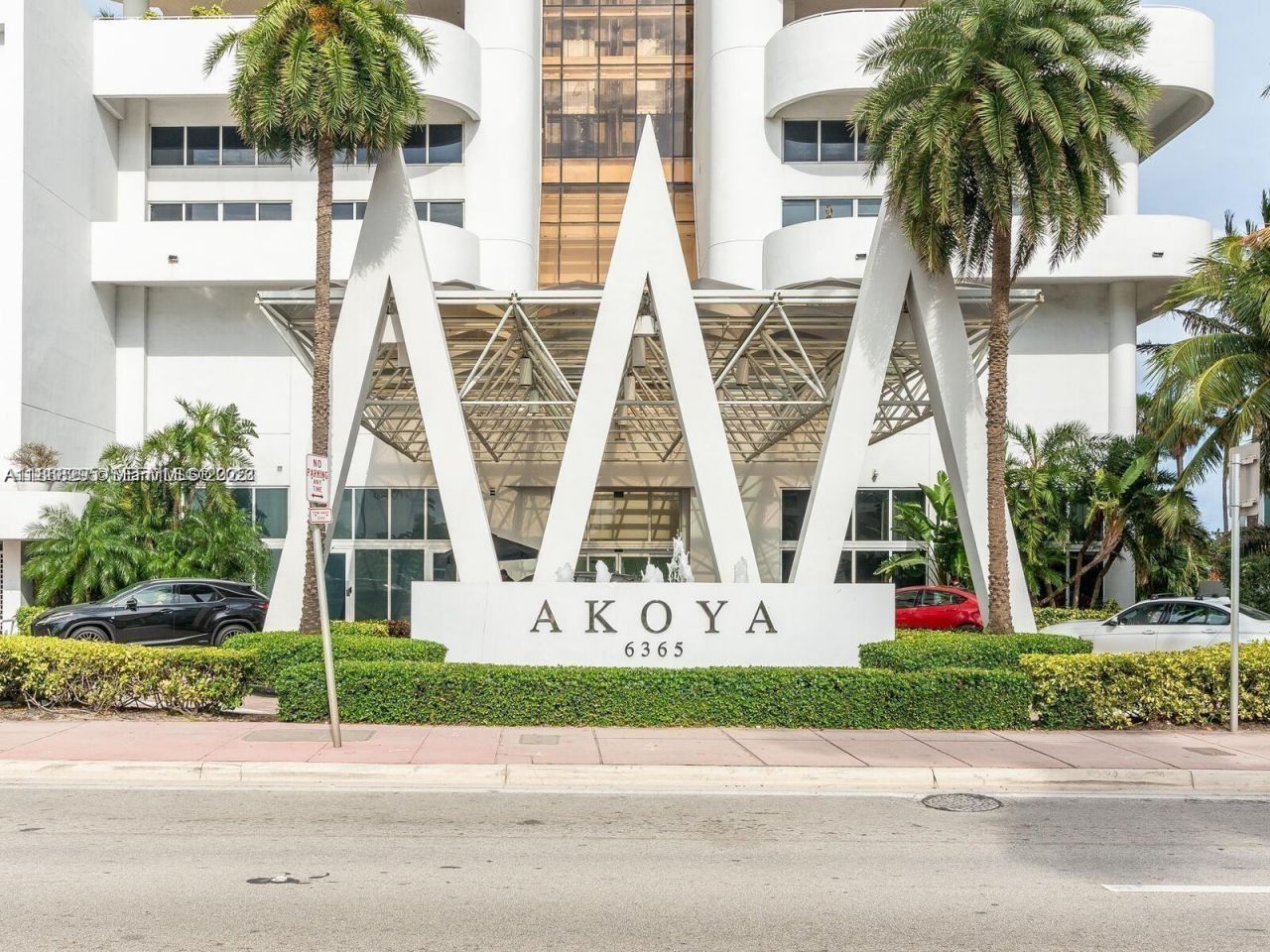 6365 Collins Ave(avail 04/05/2026), Unit 3010, Miami Beach, FL 33141 Photo