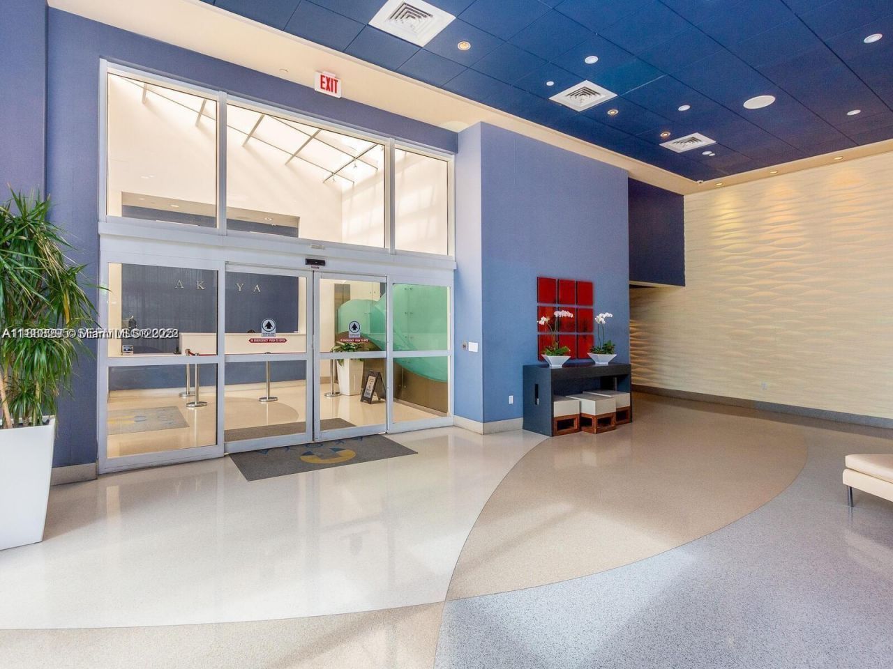 6365 Collins Ave(avail 04/05/2026), Unit 3010, Miami Beach, FL 33141 Photo