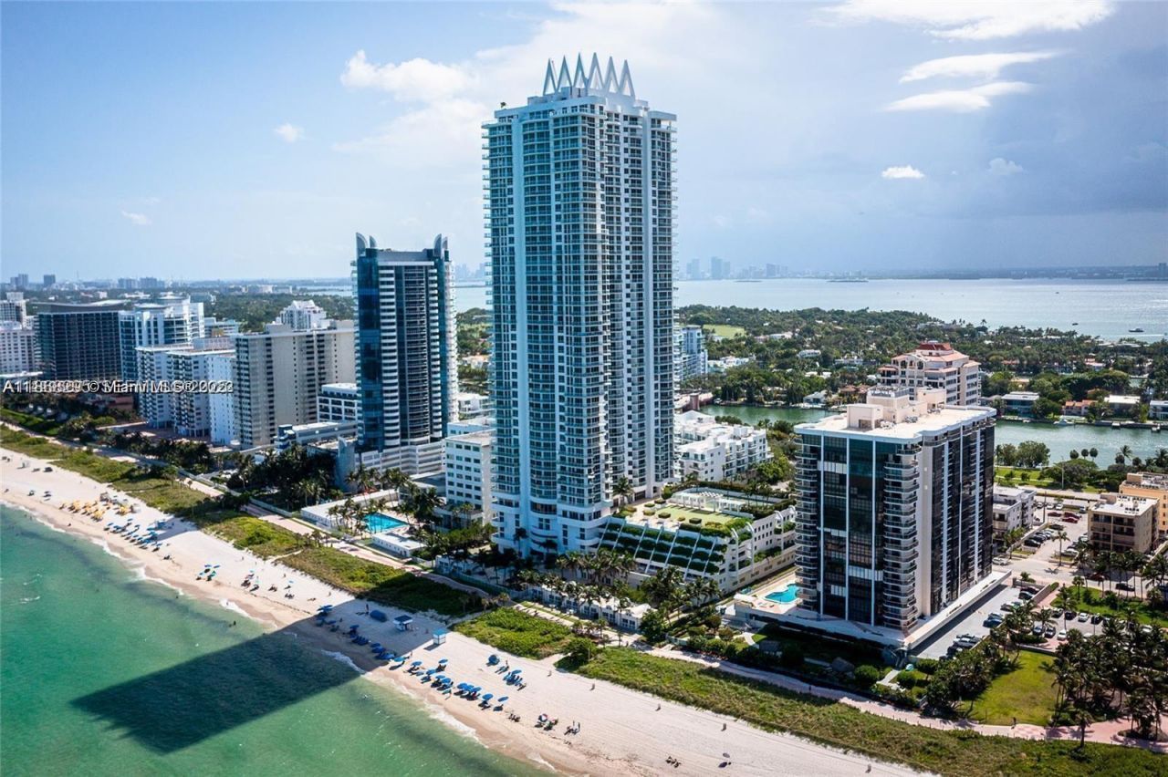 6365 Collins Ave(avail 04/05/2026), Unit 3010, Miami Beach, FL 33141 Photo