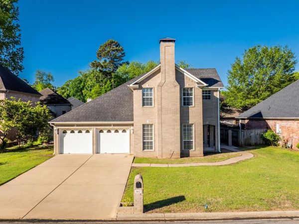 167 Calais Drive, Maumelle, AR 72113