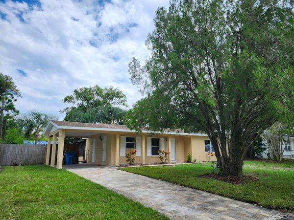 121 N FAIRFAX AVENUE, WINTER SPRINGS, FL 32708