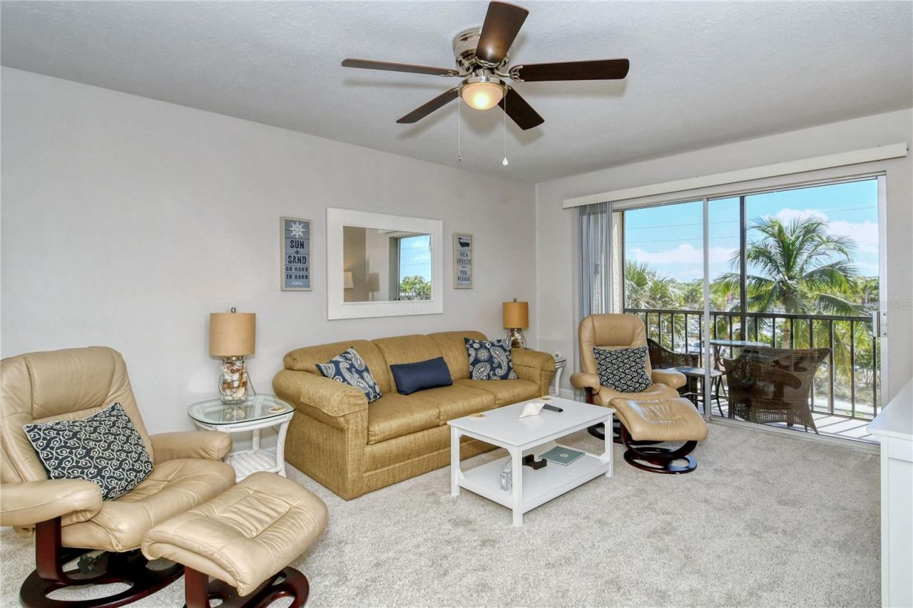 925 Beach Road, Unit 310, Sarasota, FL 34242 Photo