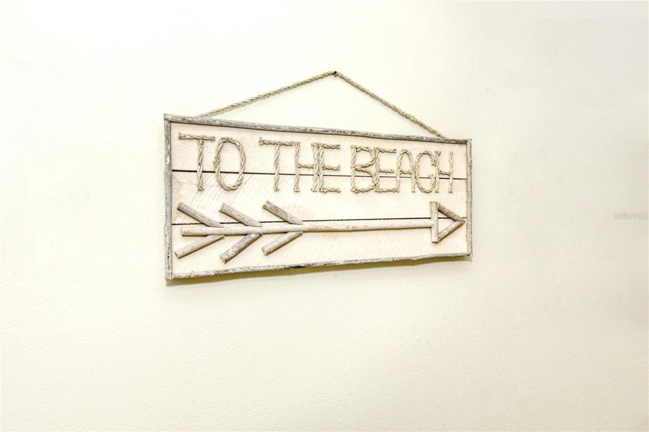 925 Beach Road, Unit 310, Sarasota, FL 34242 Photo