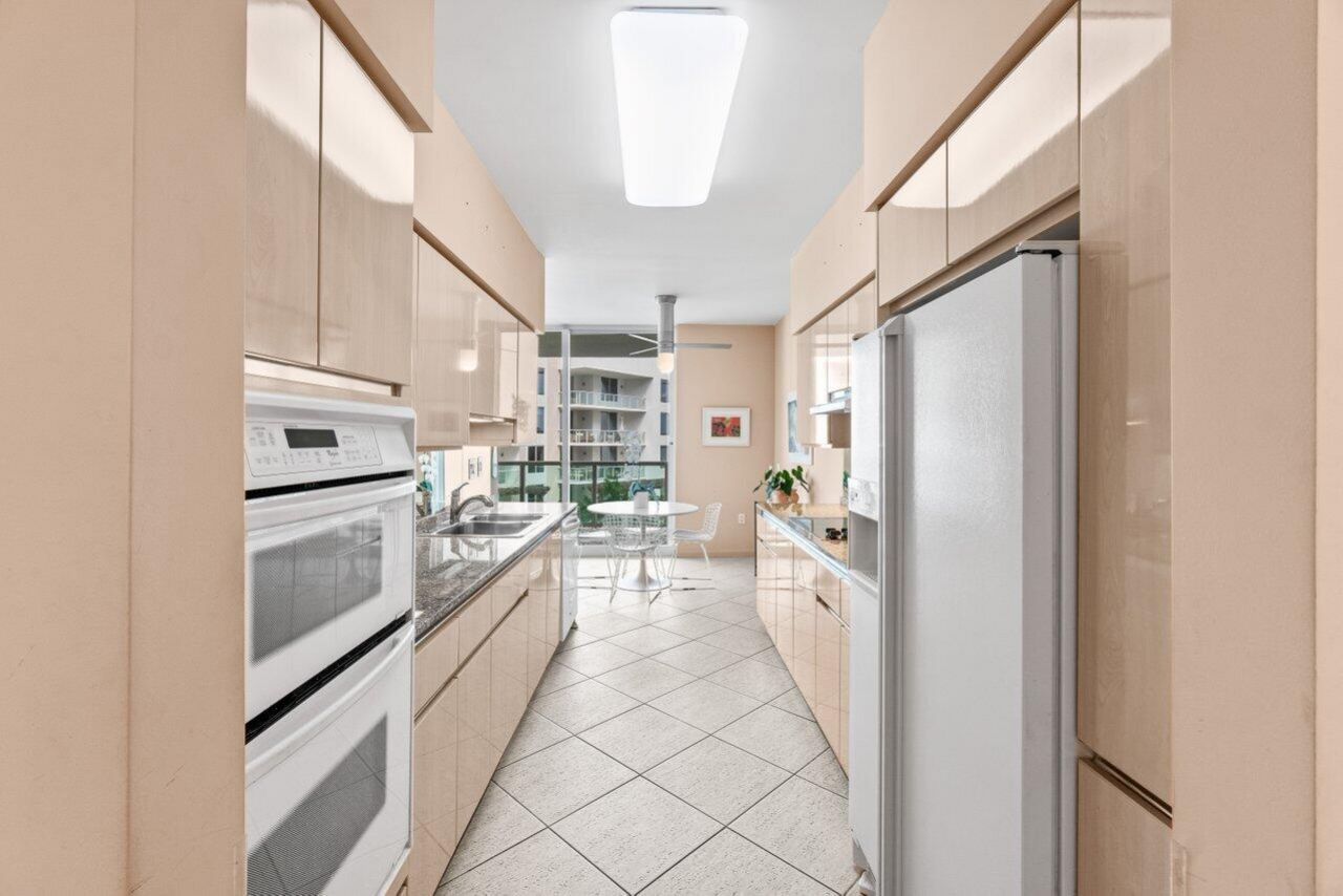 500 SE Mizner Boulevard, Unit A411, Boca Raton, FL 33432 Photo