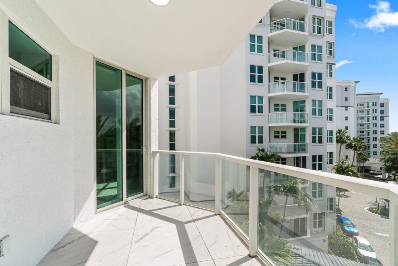 500 SE Mizner Boulevard, Unit A411, Boca Raton, FL 33432 Photo