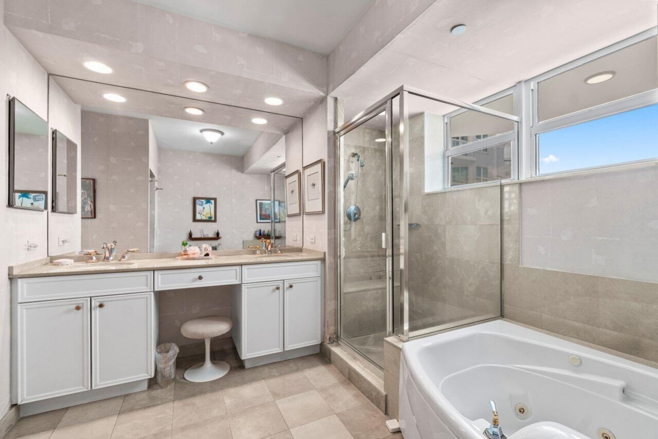 500 SE Mizner Boulevard, Unit A411, Boca Raton, FL 33432 Photo