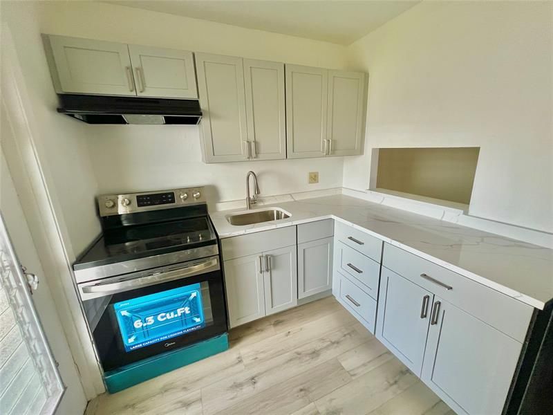 981 Hillcrest Court, Unit 306, Hollywood, FL 33021 Photo