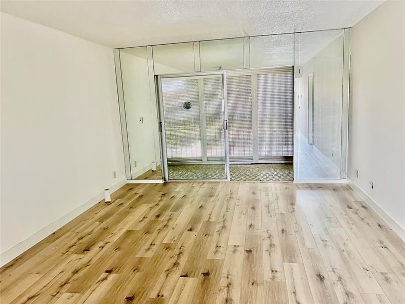 981 Hillcrest Court, Unit 306, Hollywood, FL 33021 Photo