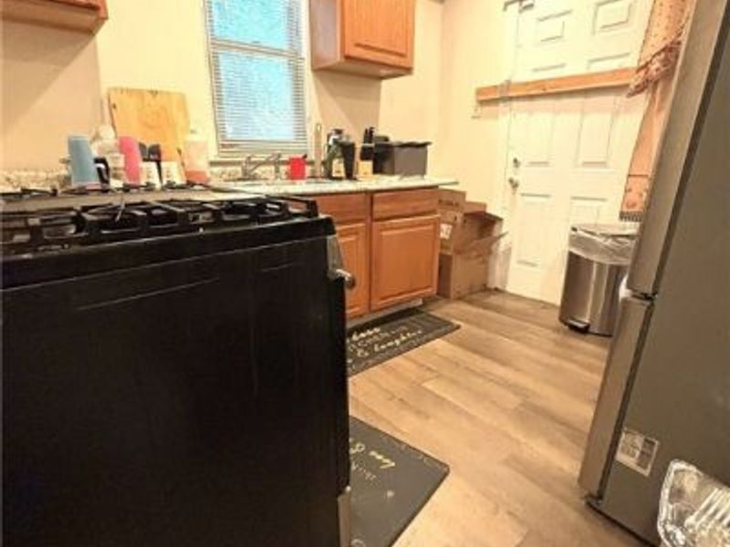 660 E 126th Street, Cleveland, OH 44108 Photo 10