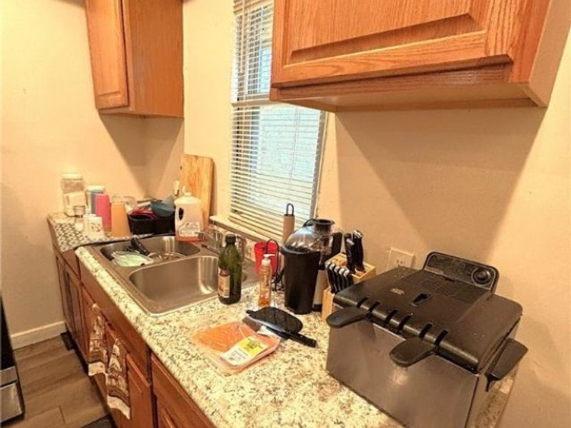 660 E 126th Street, Cleveland, OH 44108 Photo 12