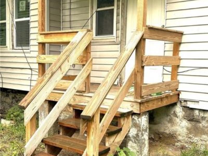 660 E 126th Street, Cleveland, OH 44108 Photo 31