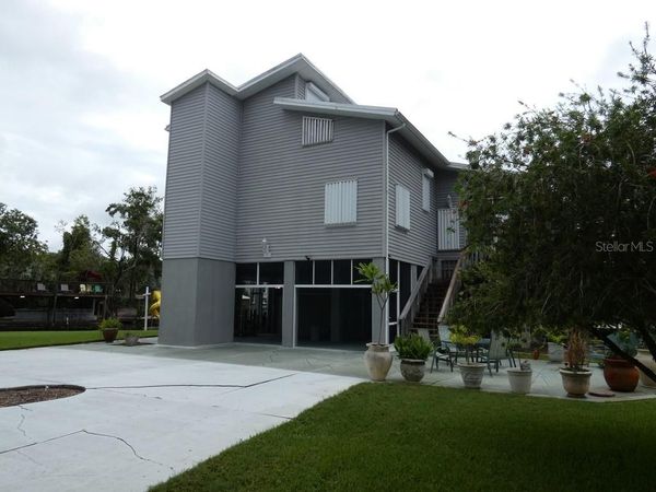 5260 TUNA LANE, WEEKI WACHEE, FL 34607