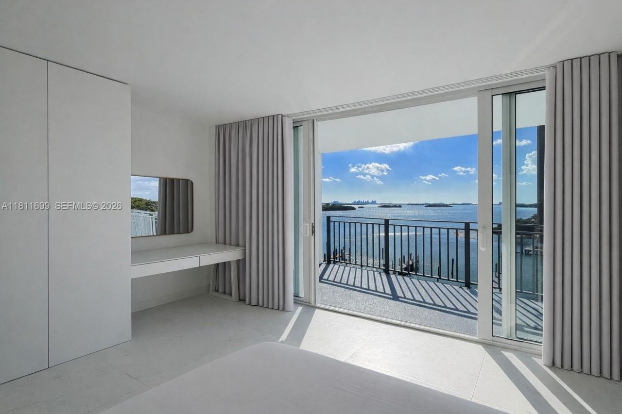 770 NE 69th St, Unit 6C, Miami, FL 33138 Photo