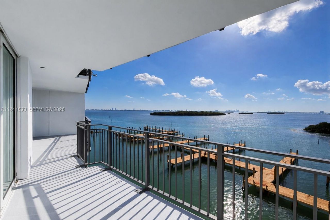 770 NE 69th St, Unit 6C, Miami, FL 33138 Photo