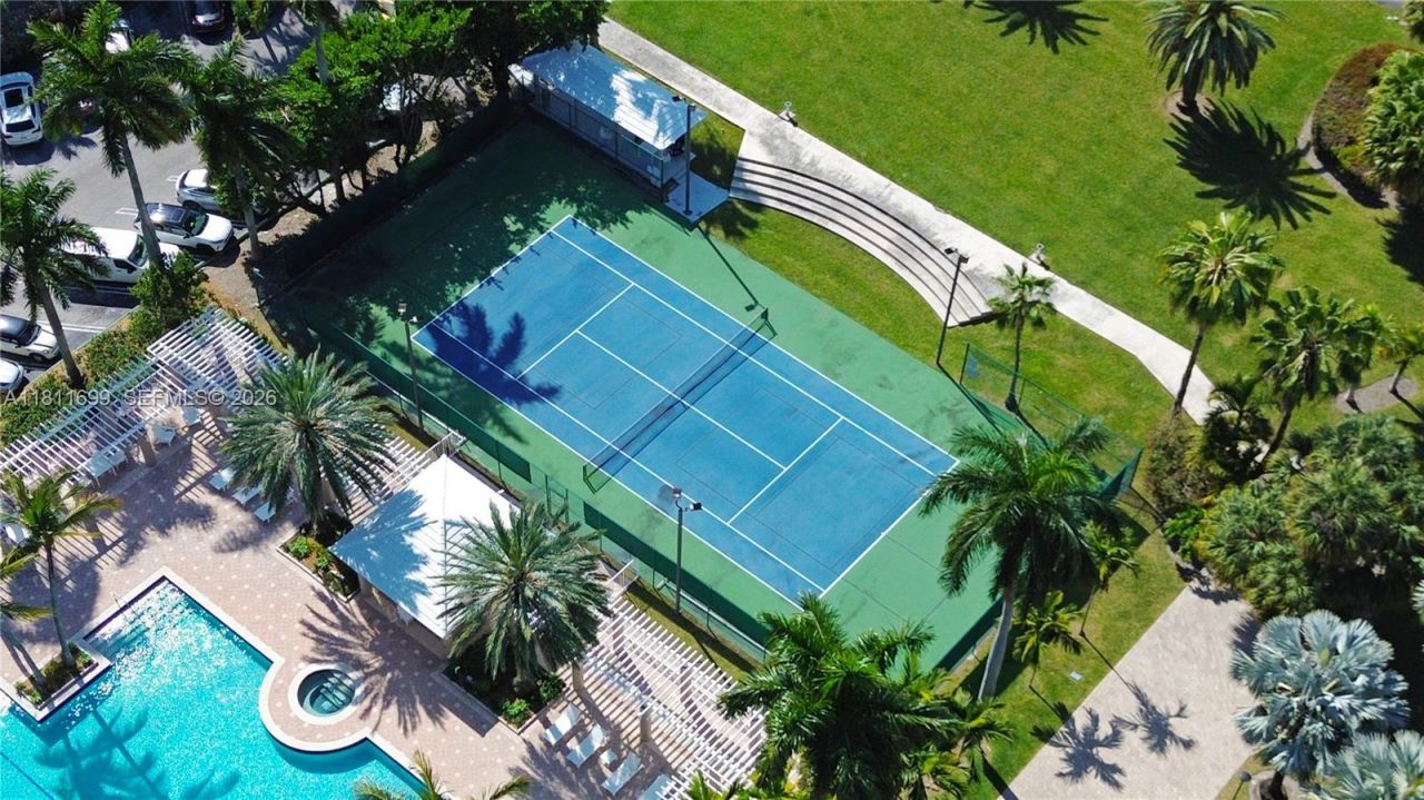 770 NE 69th St, Unit 6C, Miami, FL 33138 Photo