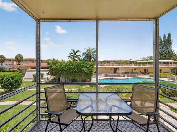 16901 NE 13th Ave, Unit 210, Miami, FL 33162