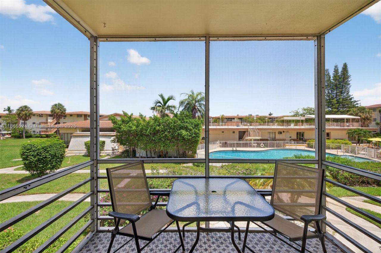 16901 NE 13th Ave, Unit 210, Miami, FL 33162 Photo