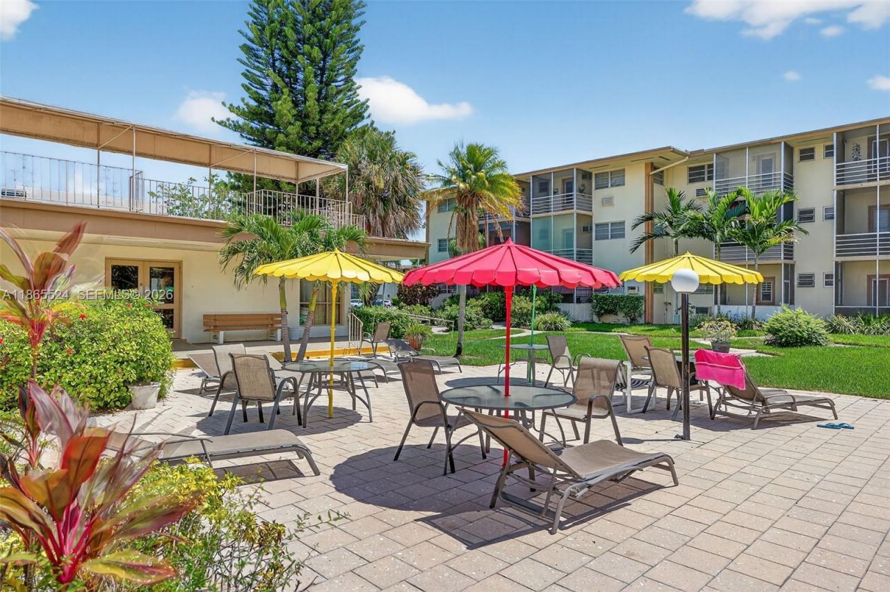 16901 NE 13th Ave, Unit 210, Miami, FL 33162 Photo