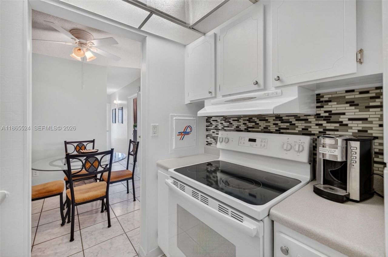 16901 NE 13th Ave, Unit 210, Miami, FL 33162 Photo