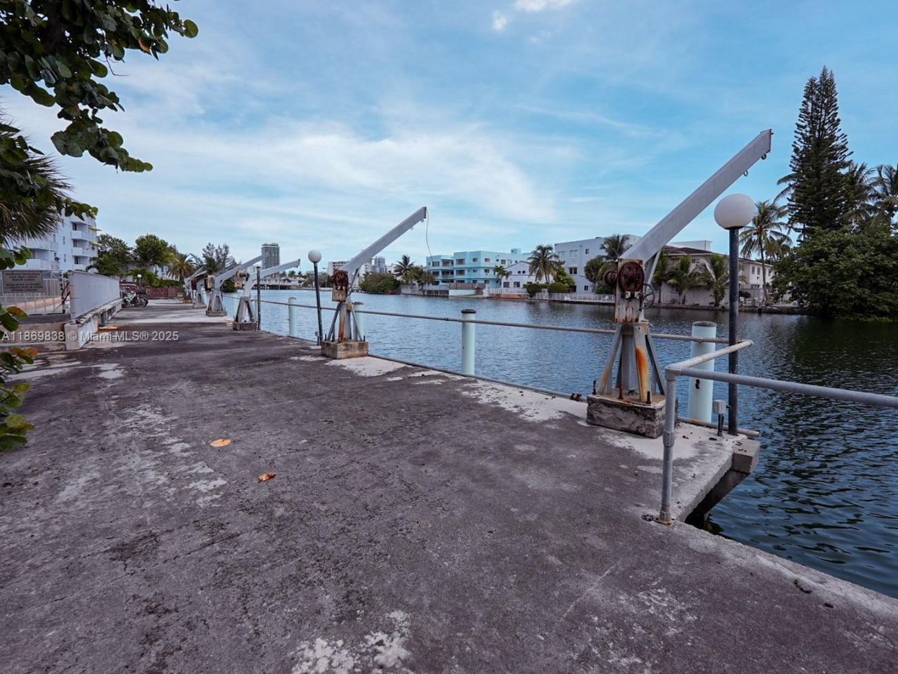 130 S Shore Dr, Unit 3C, Miami Beach, FL 33141 Photo