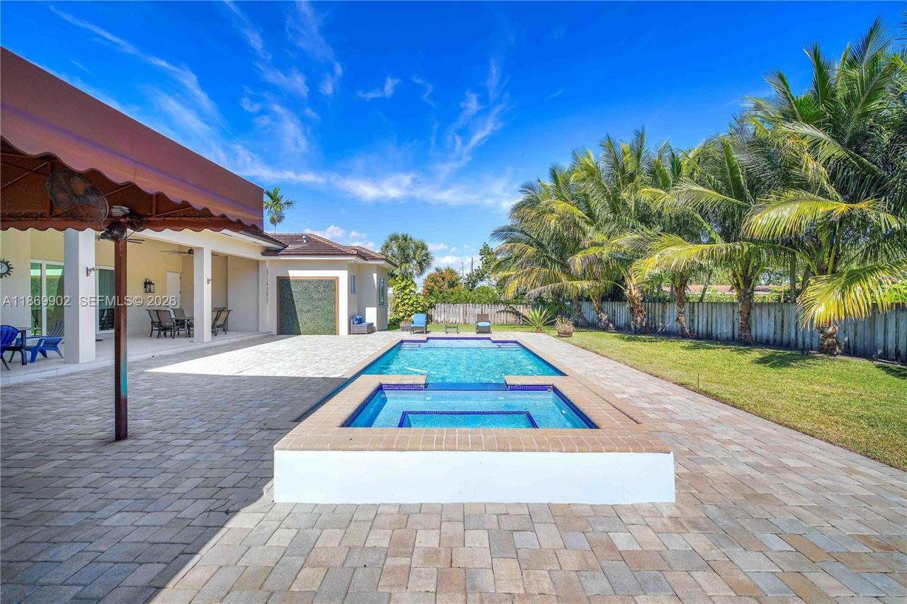 10703 SW 84th Ave, Miami, FL 33156 Photo