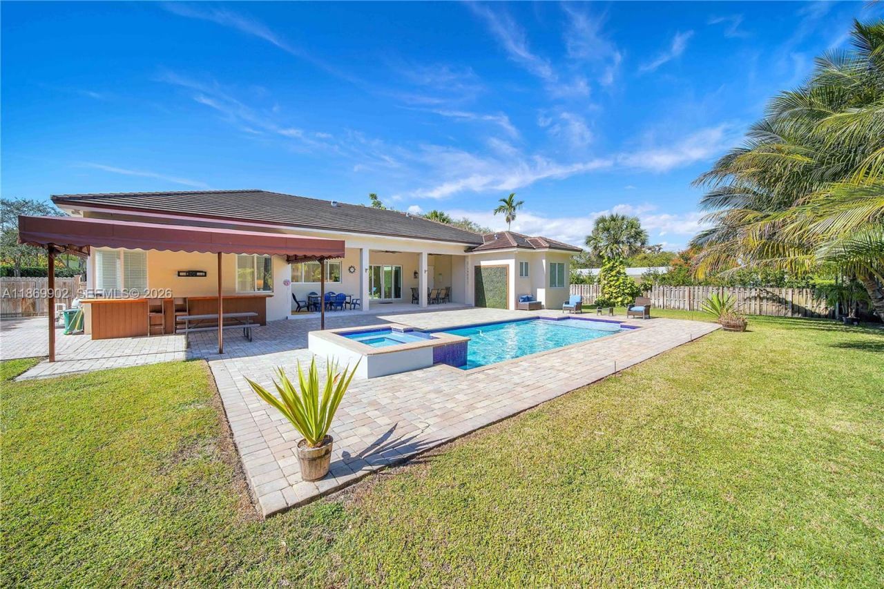 10703 SW 84th Ave, Miami, FL 33156 Photo