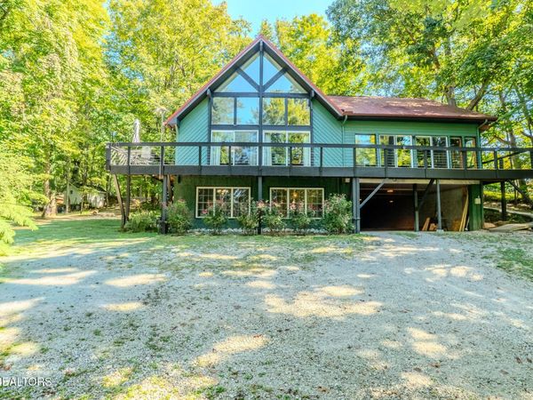 1411 Ridge Rd, Caryville, TN 37714