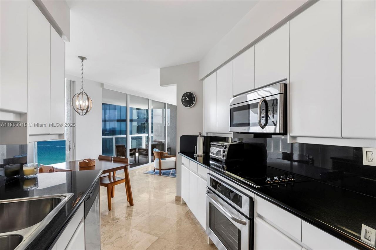 18671 Collins Ave, Unit 1603, Sunny Isles Beach, FL 33160 Photo